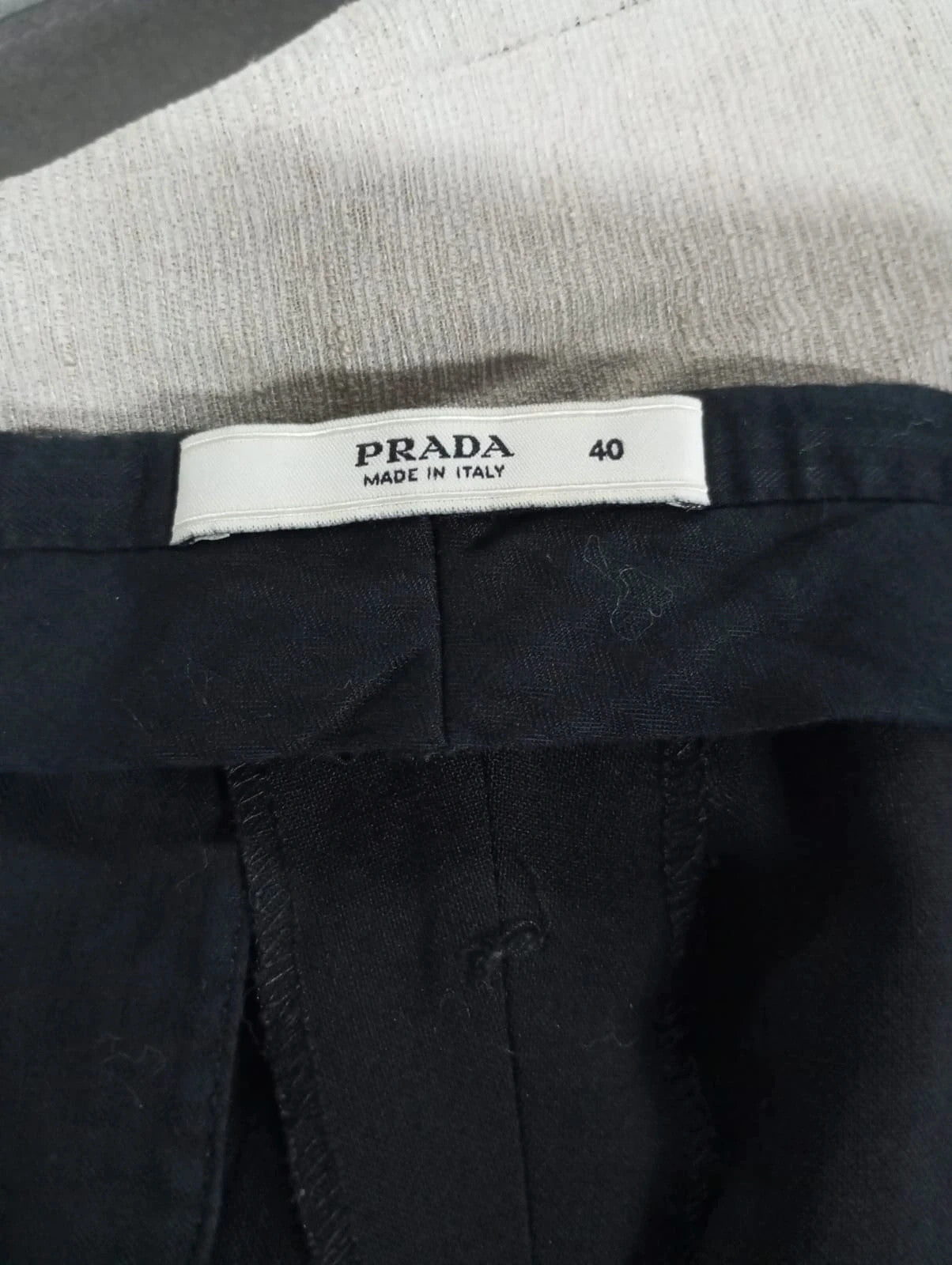Pantalón pitillo Prada talla 40 perfecto estado
