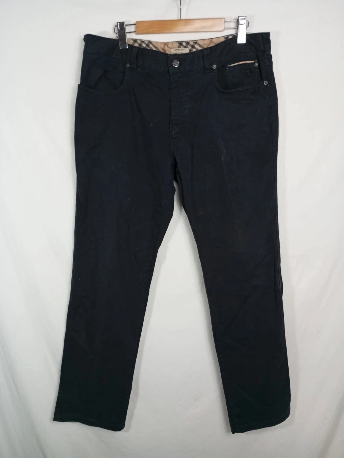 Pantalon vaquero negro Burberry talla w38 o talla 48. Perfecto estado