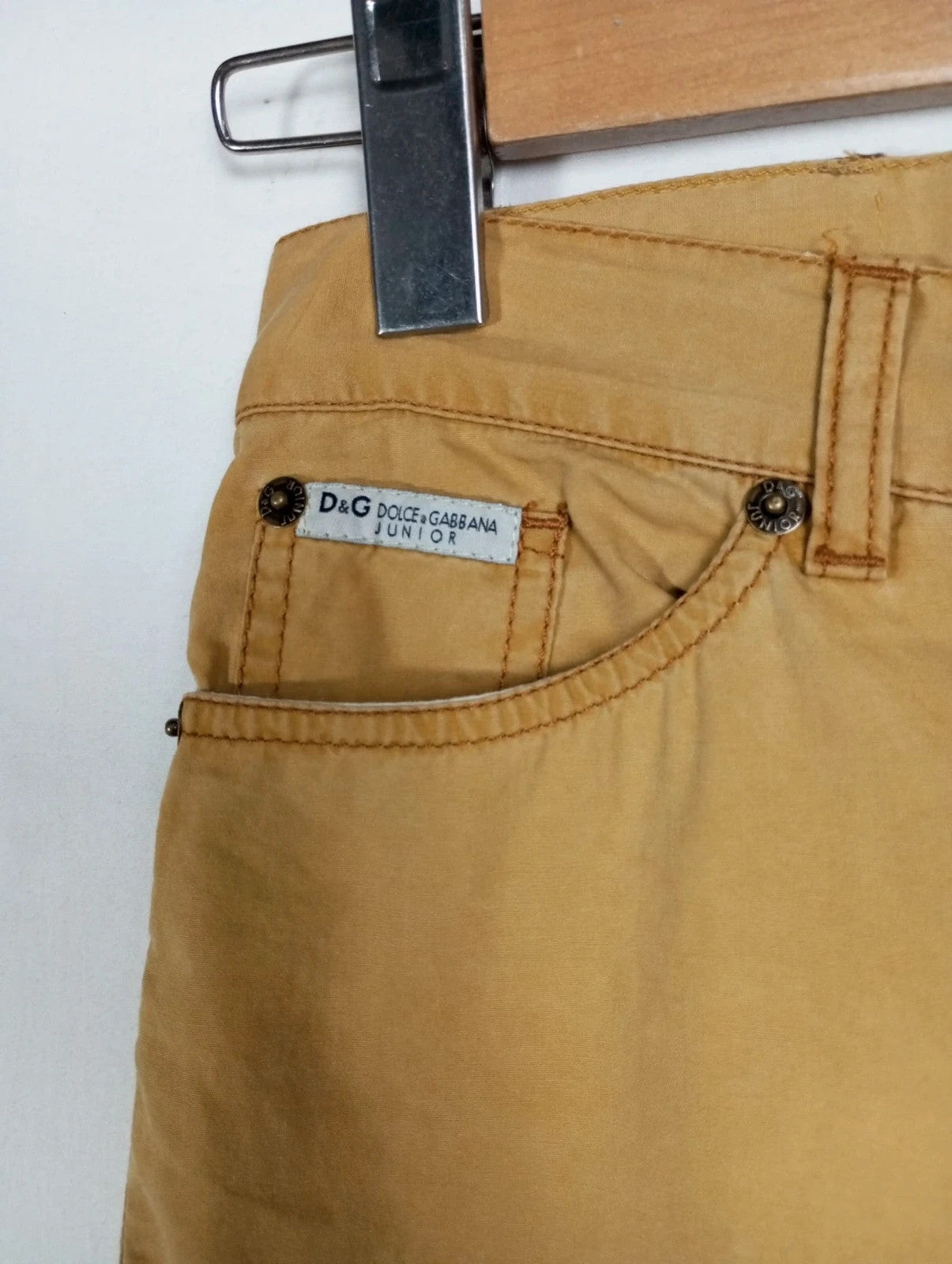 pantalón color mostaza d&g junior talla 12