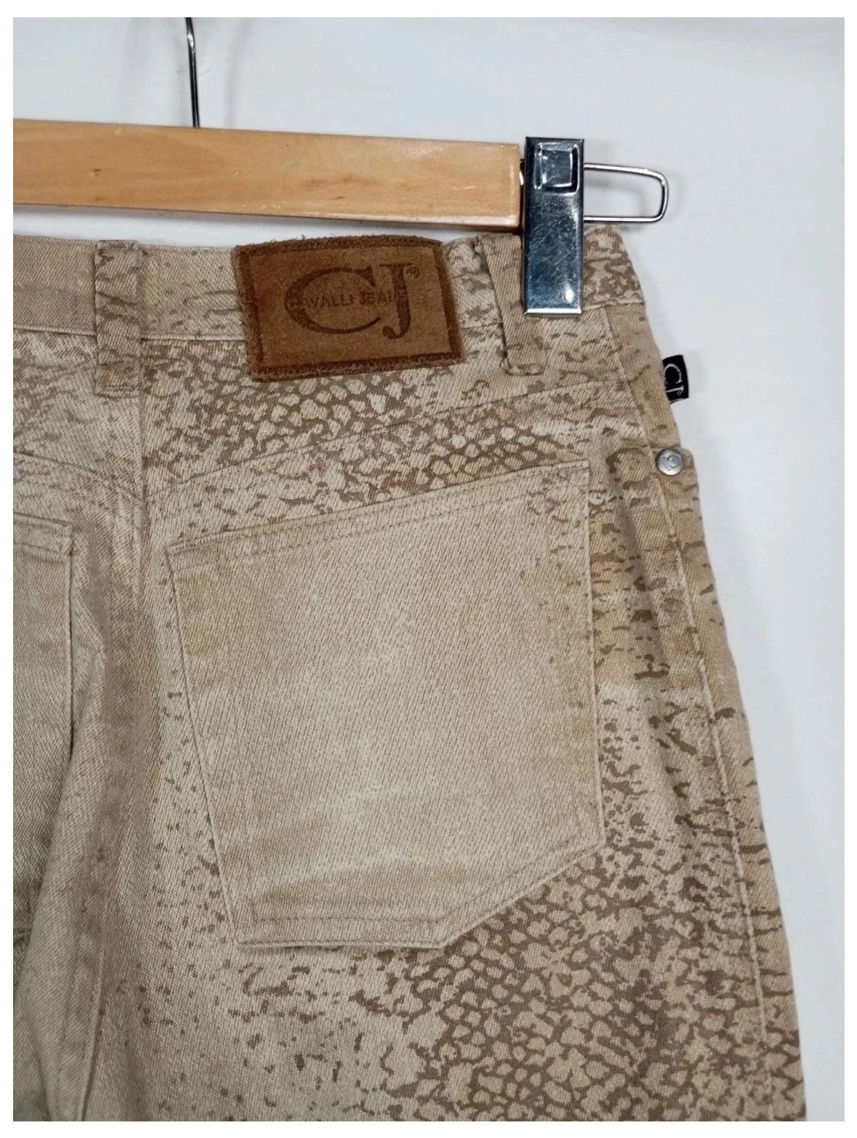 pantalón just cavalli jeans beige con estampado serpiente talla 34
