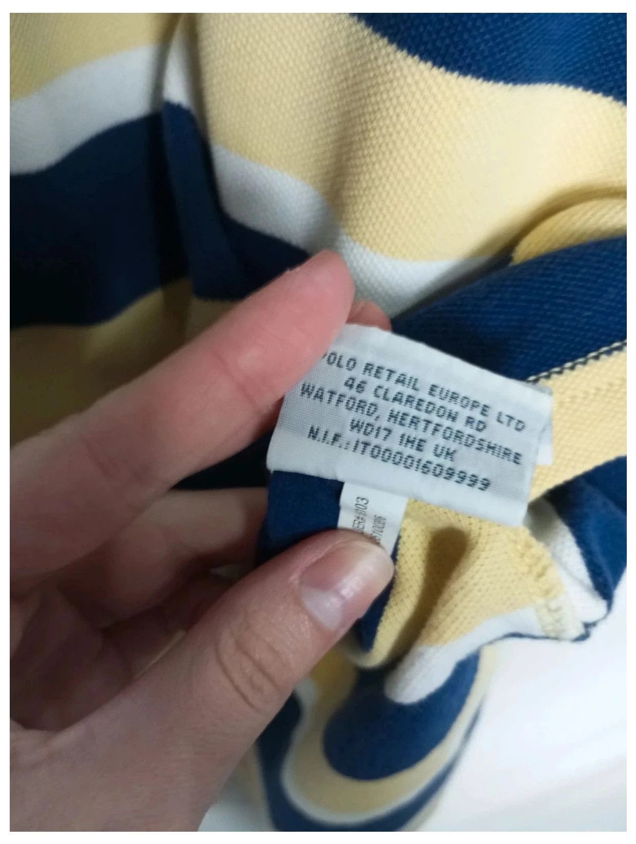 polo by ralph Lauren, rayas amarillo talla L
100% algodón