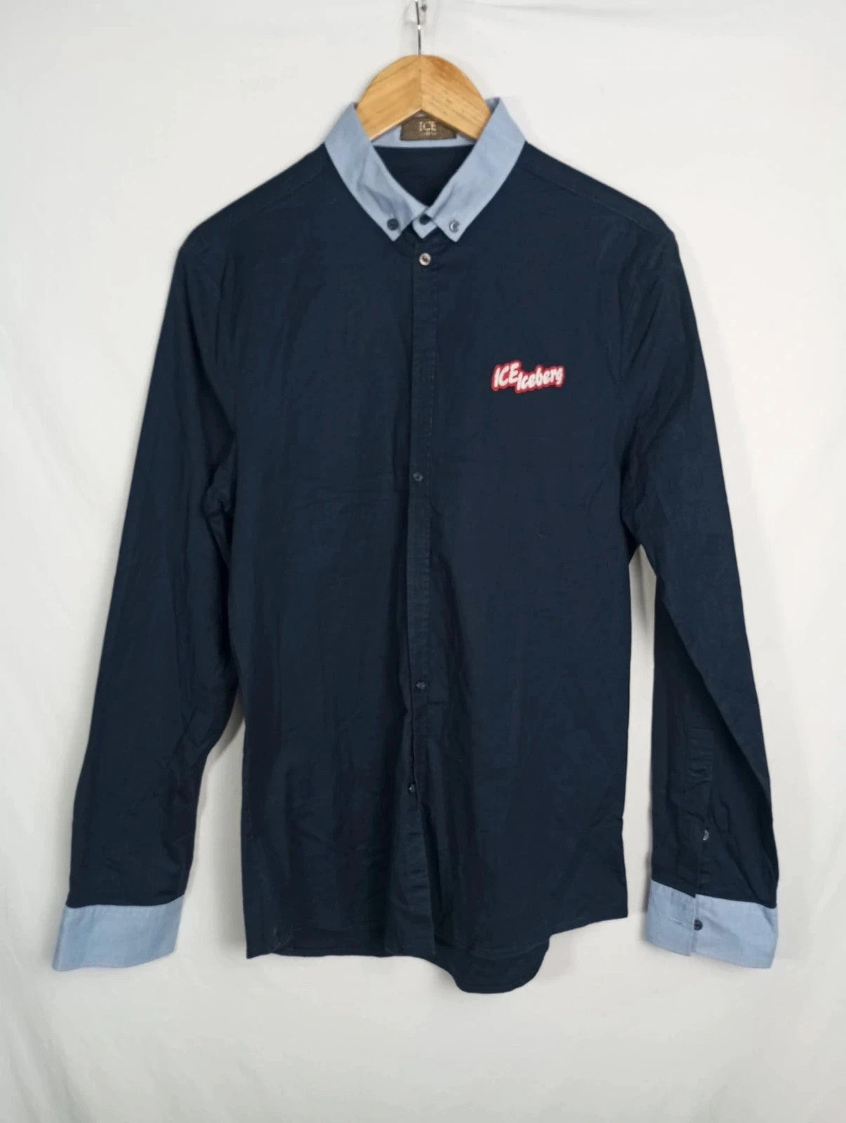 camisa ice iceberg azul marino
Talla s