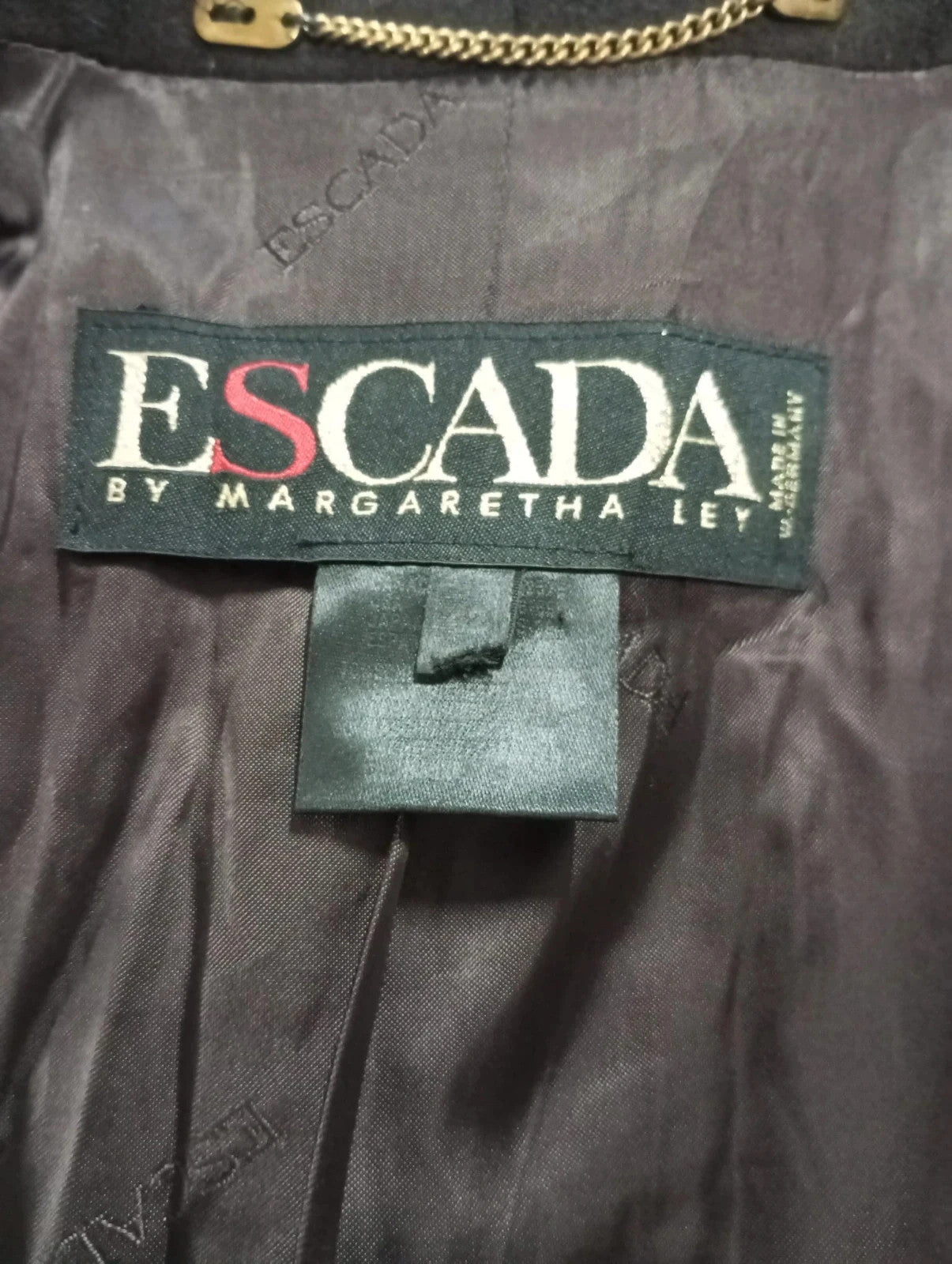 chaqueta marrón pura lana virgen escada talla 42.
