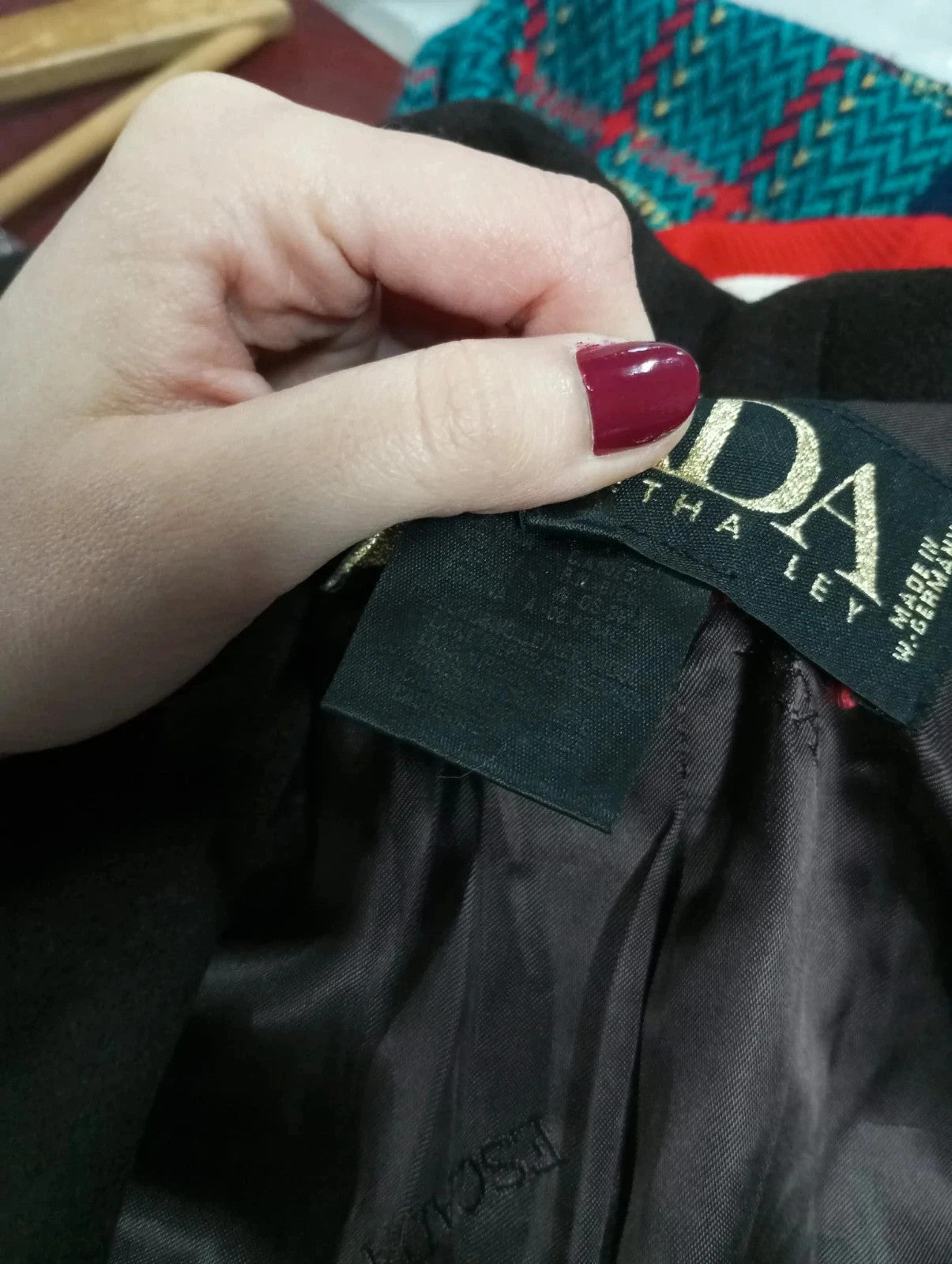 chaqueta marrón pura lana virgen escada talla 42.