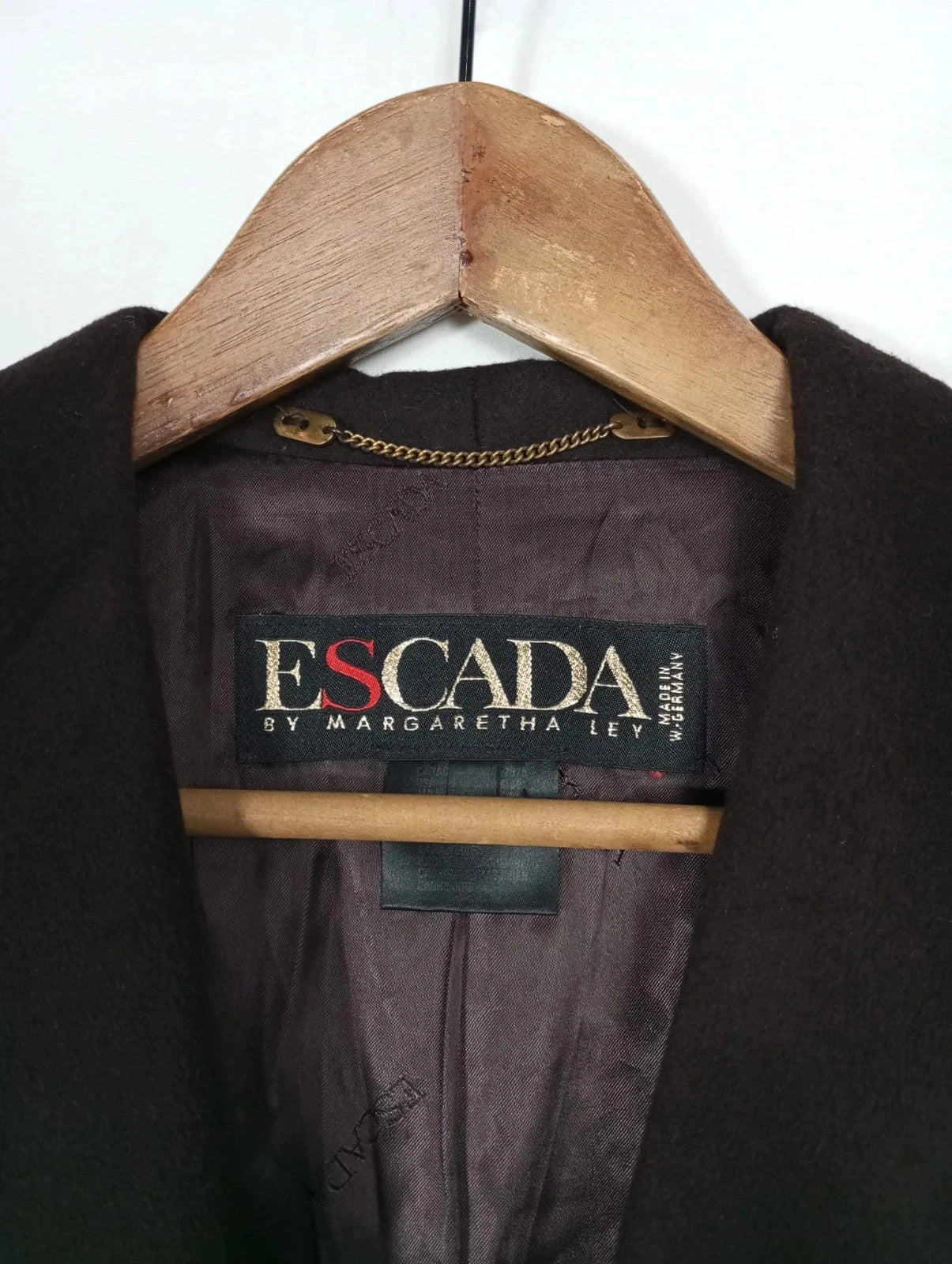 chaqueta marrón pura lana virgen escada talla 42.