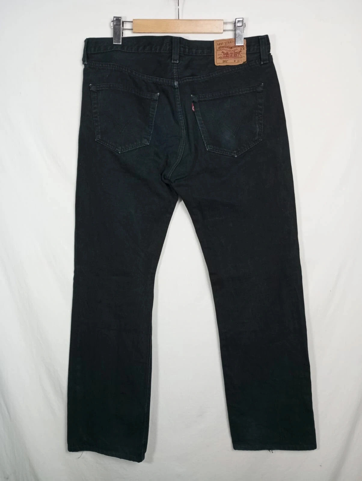 Levis negro 501 w36 l32 talla 46 pantalón vaquero