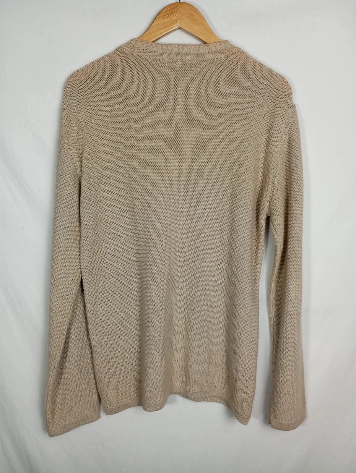 Armani jeans beige talla m
100% algodón