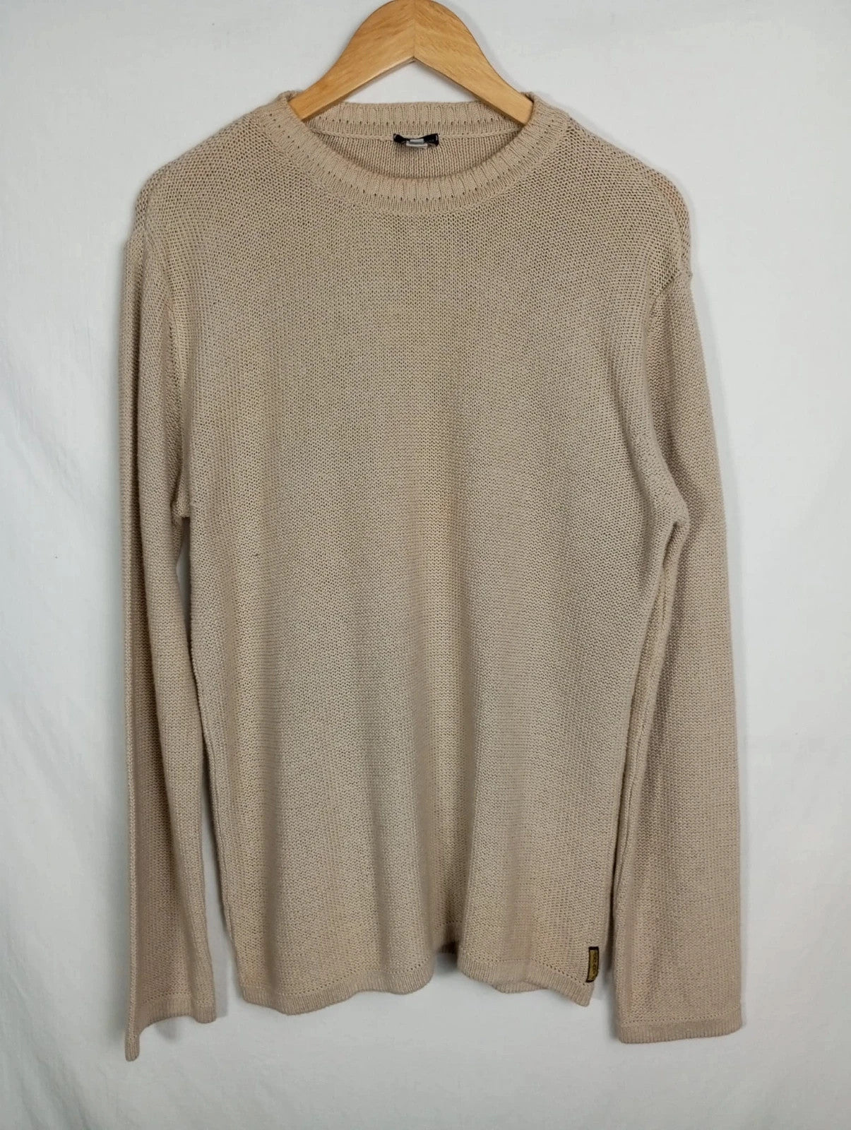 Armani jeans beige talla m
100% algodón