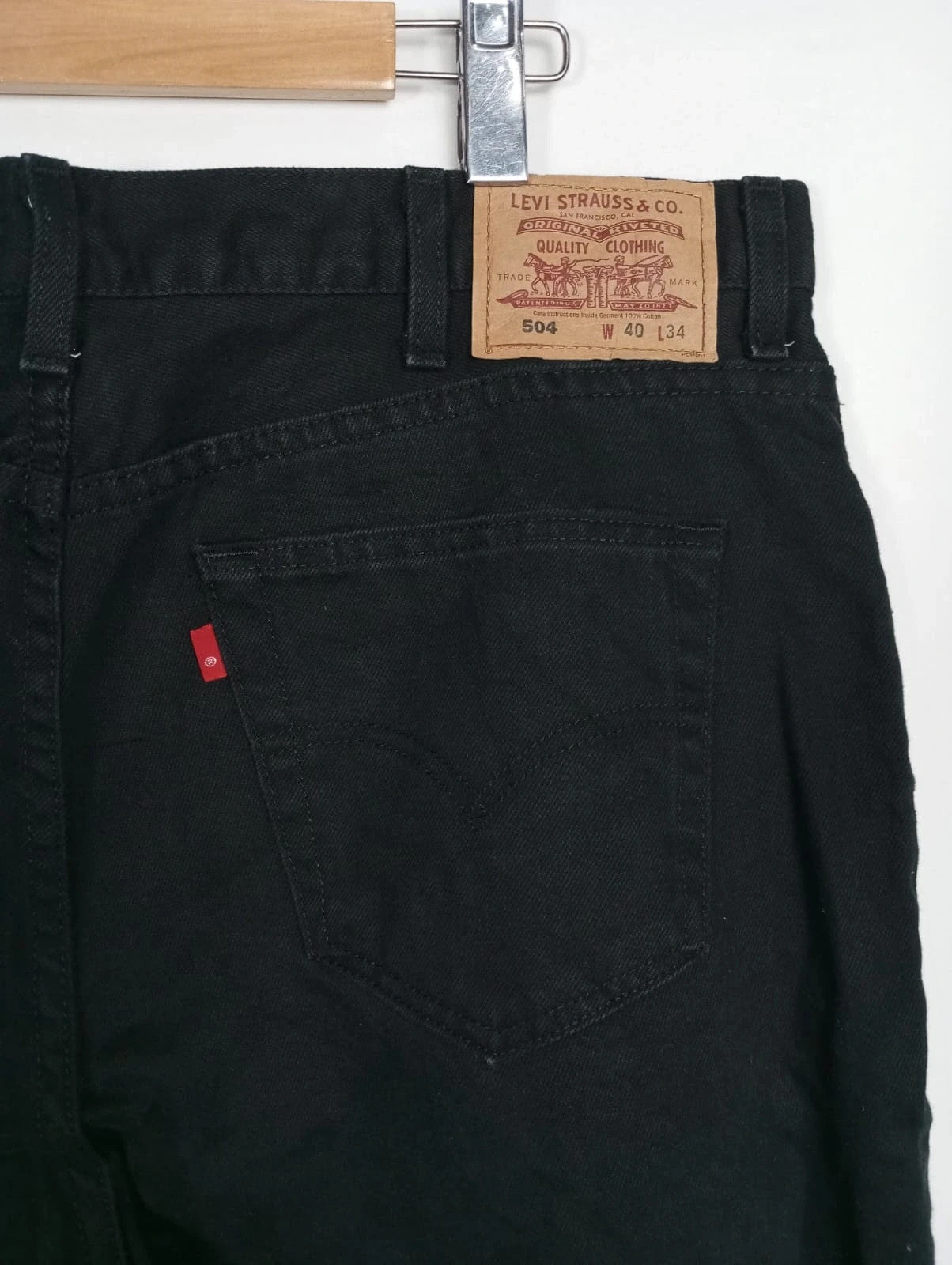 Levis negros 504 w40 l34 talla 50 pantalones vaqueros