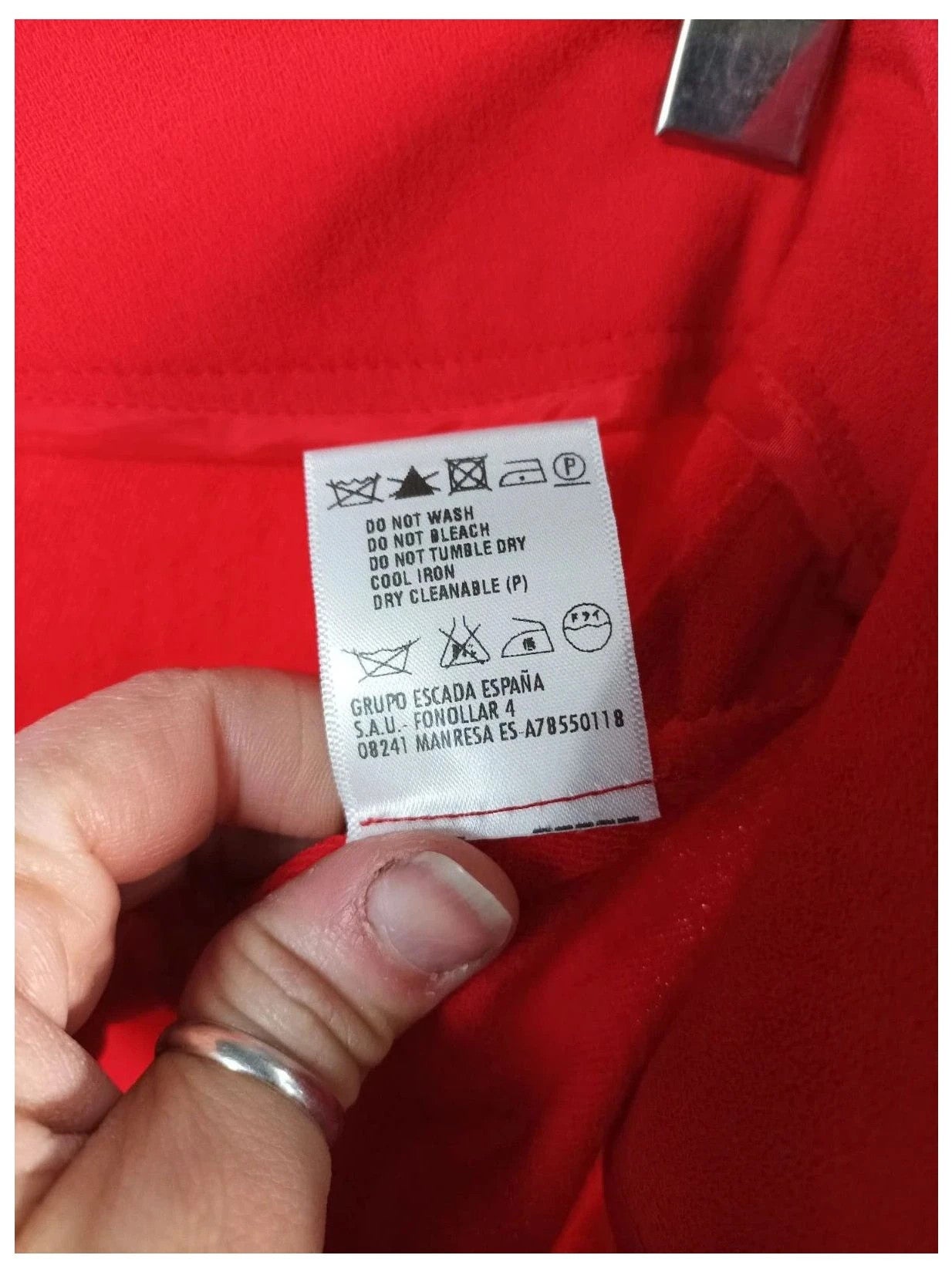 Pantalón rojo Escada talla 42