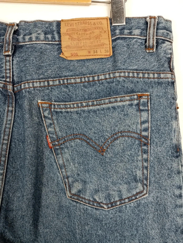 pantalón vaquero Levis 501 w34 l36
Vintage. Coincide con una talla 48, comprueba tus medidas!