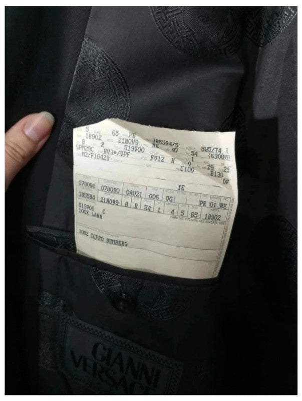 chaqueta de traje Versace negra 100% lana. Perfecto estado.