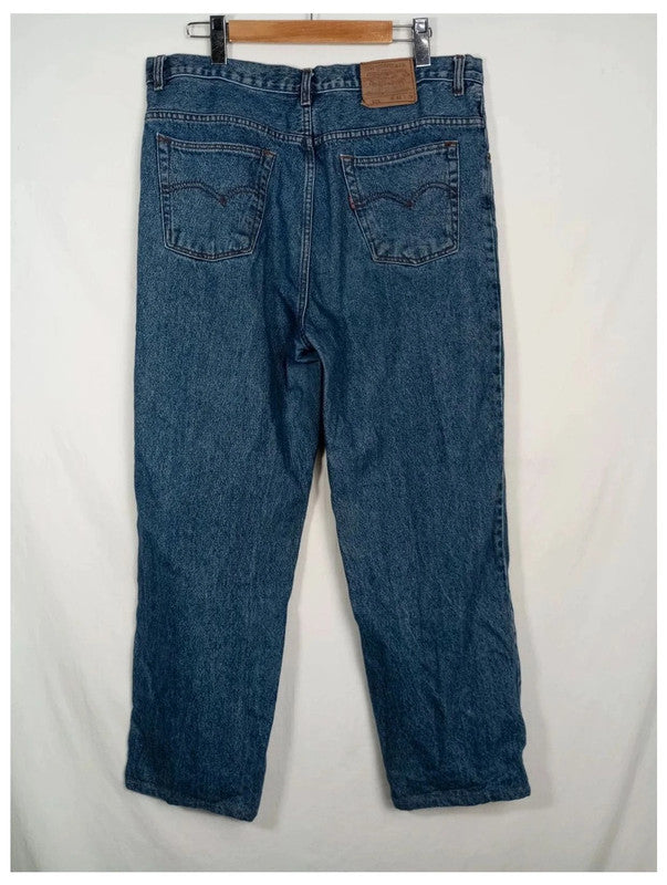 pantalón vaquero Levis 501 w34 l36
Vintage. Coincide con una talla 48, comprueba tus medidas!