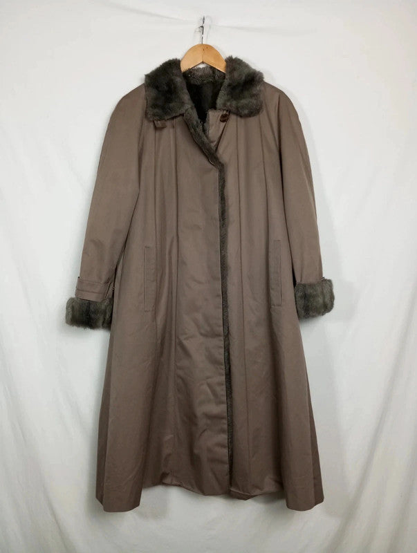 Gabardina beige forrada de pelo talla xXL