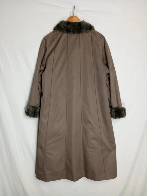 Gabardina beige forrada de pelo talla xXL