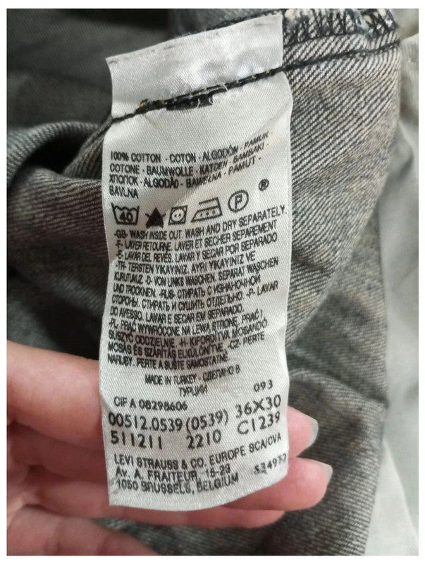 Pantalón vaquero Levis 512 w36 l30 talla 46