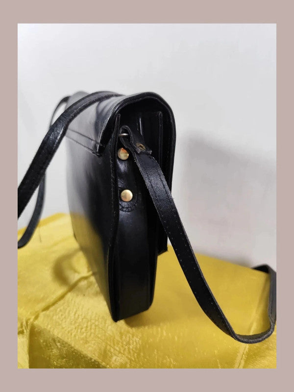Bolso negro piel vintage Etienne Aigner cajita