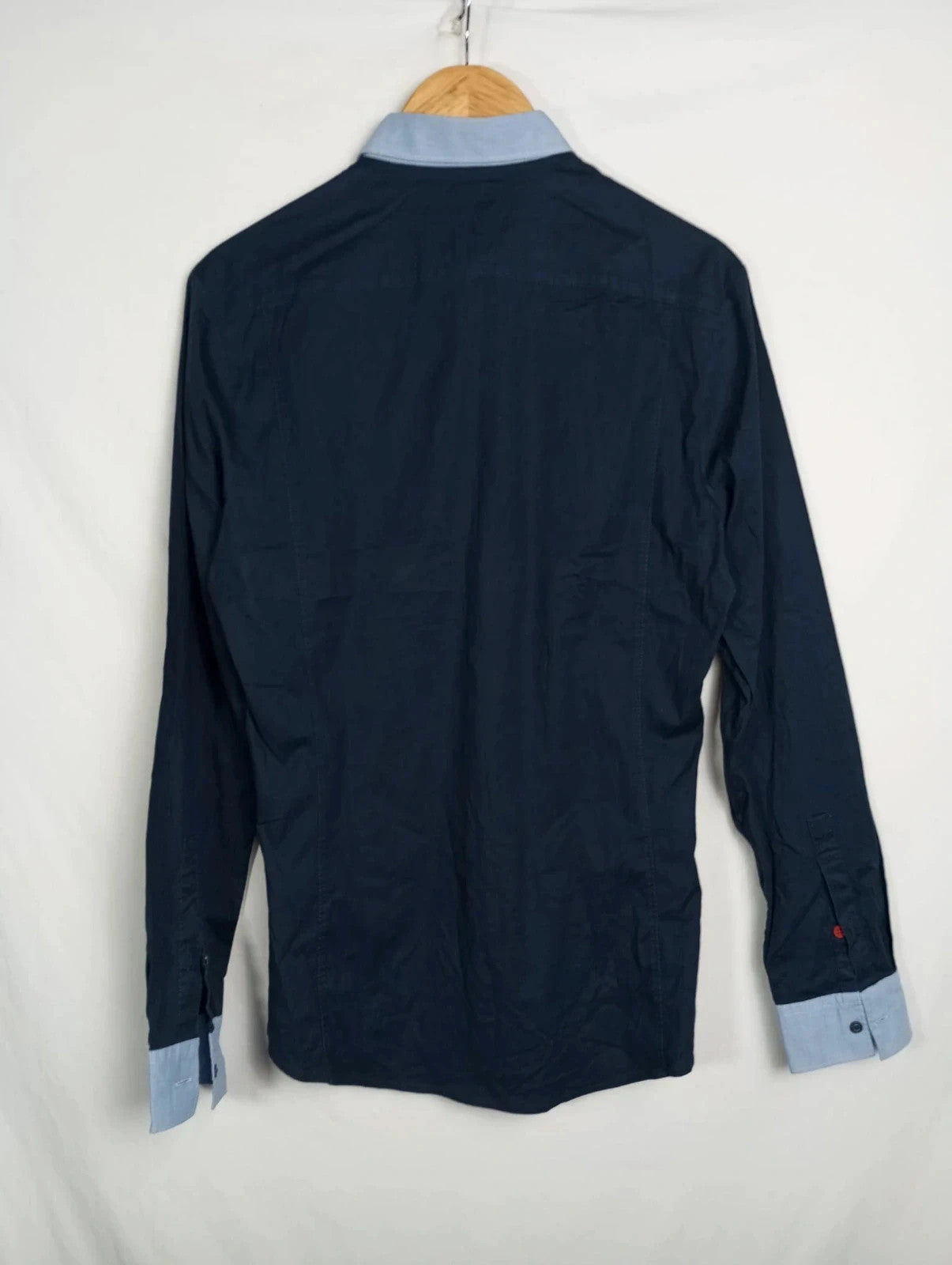 camisa ice iceberg azul marino
Talla s