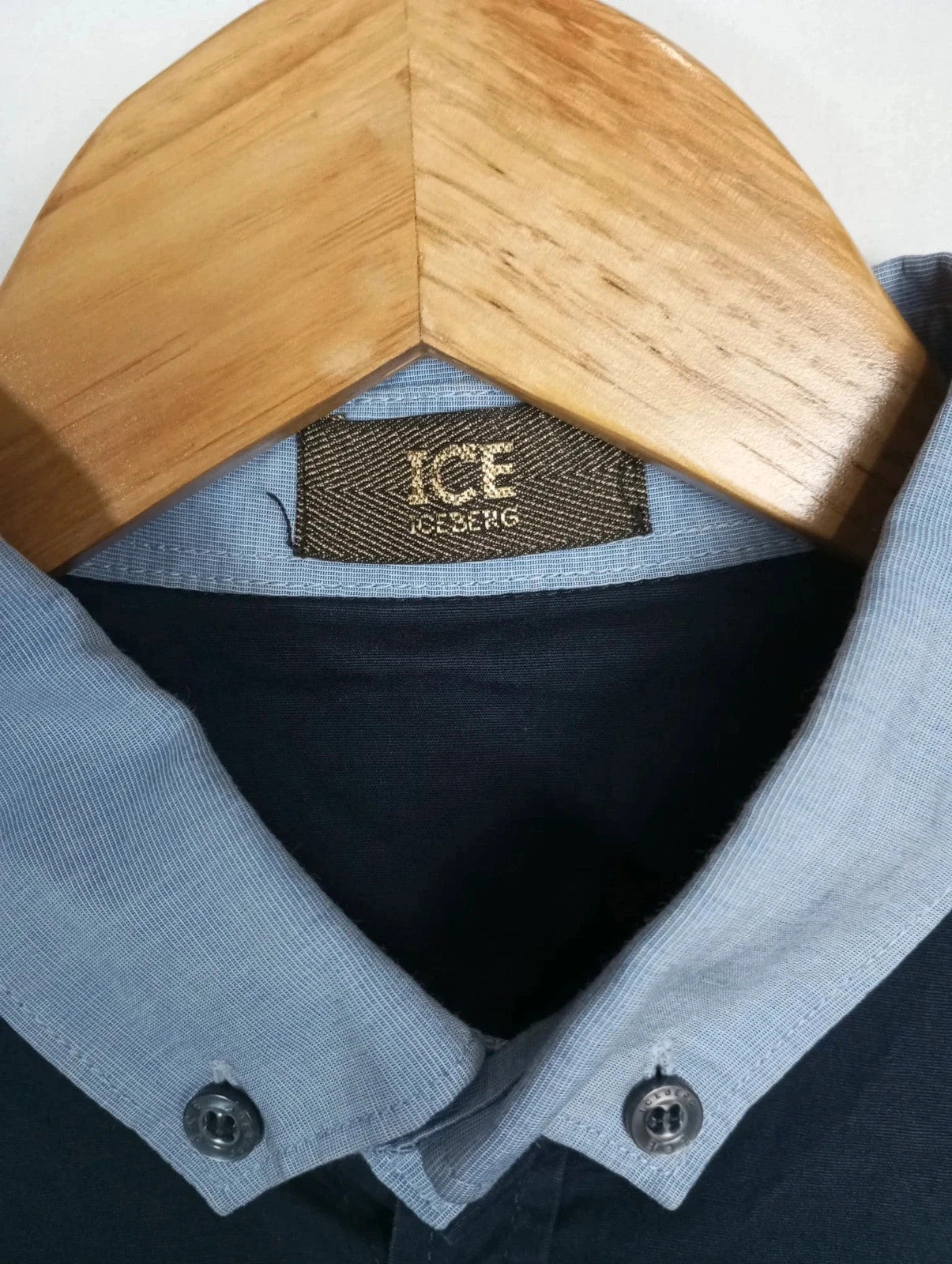 camisa ice iceberg azul marino
Talla s