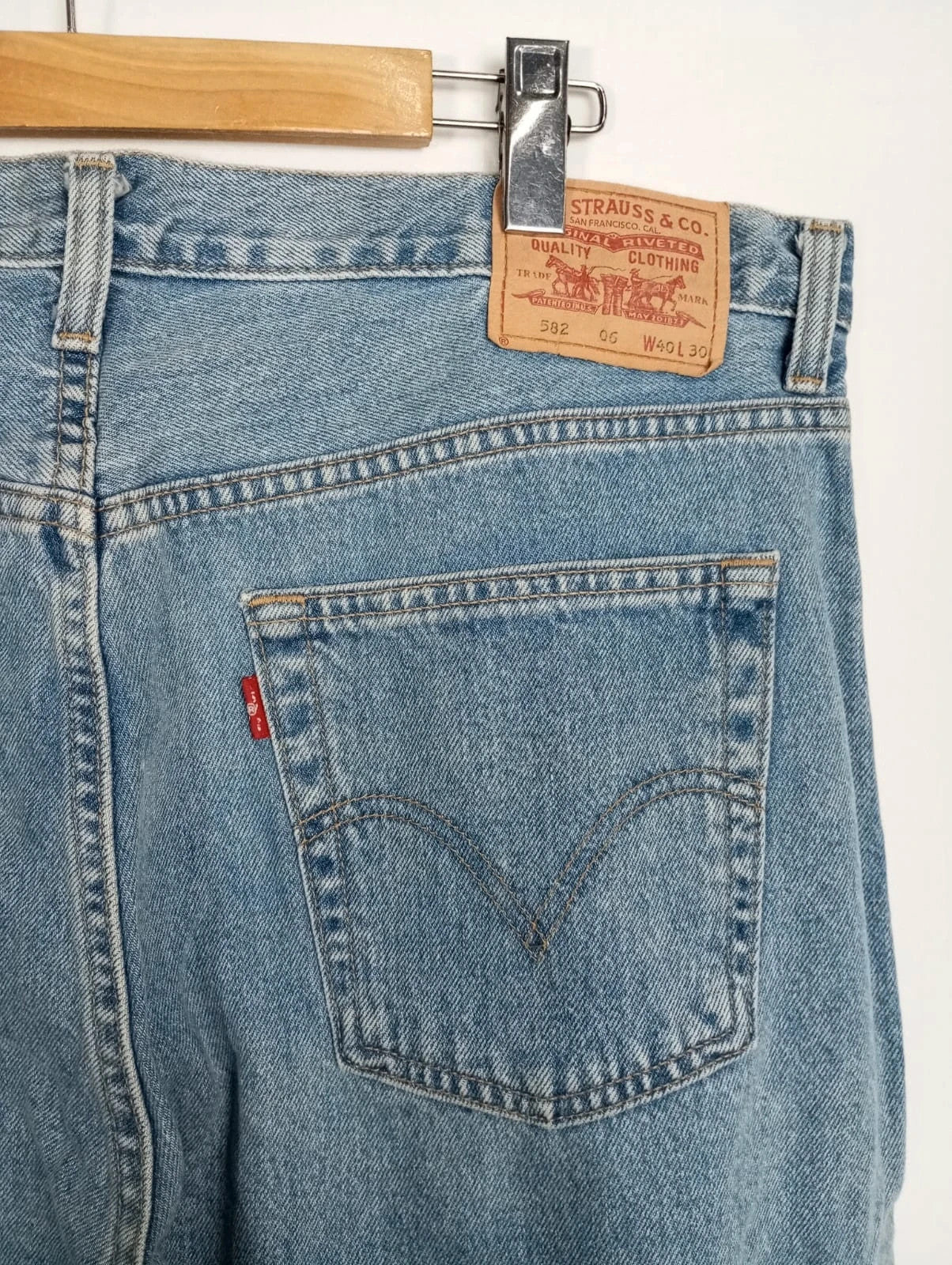 Levis azul 582 06 w40 l30 talla 50 pantalones vaqueros