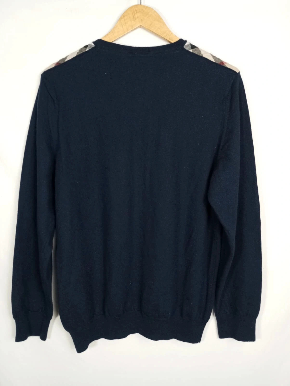 jersey de lana merino 100%
Burberry Brit azul marino XXL