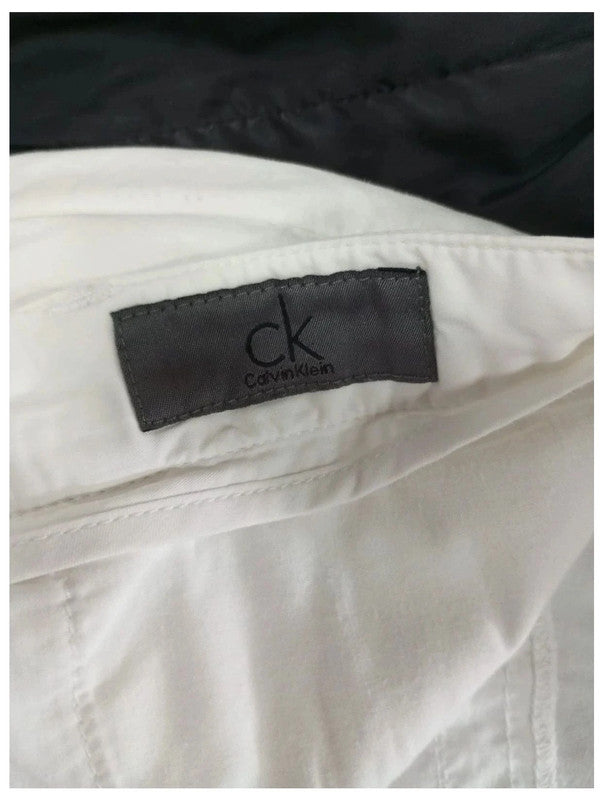 antalón blanco de algodón calvin Klein talla 46