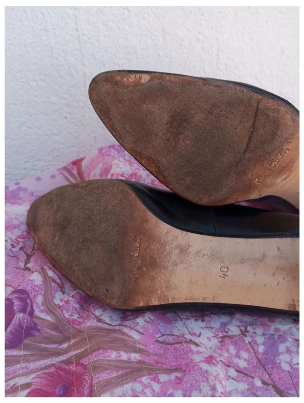 zapato de tacón cuero negro pierre cardin talla 40
