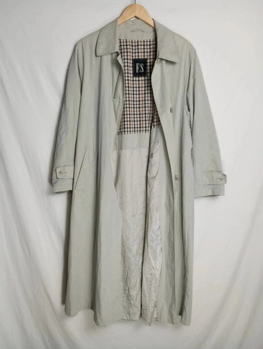 gabardina vintage larga beige o blanco roto. Marca FS talla 44 FR