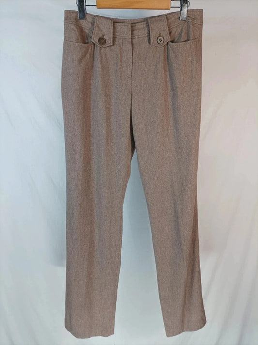 Pantalón color arena Escada talla 40
