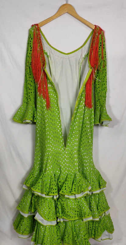 Vestido verde con ojales y flecos talla M flamenca gitana feria de abril España española