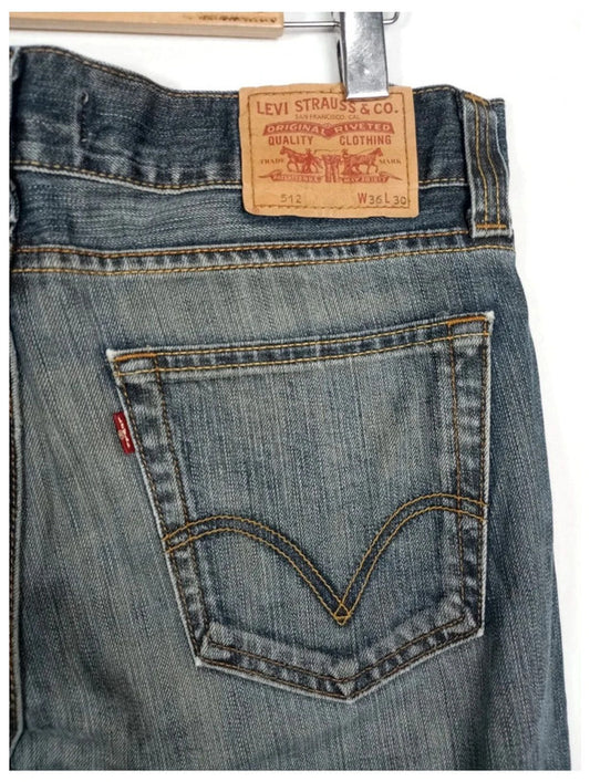 Pantalón vaquero Levis 512 w36 l30 talla 46